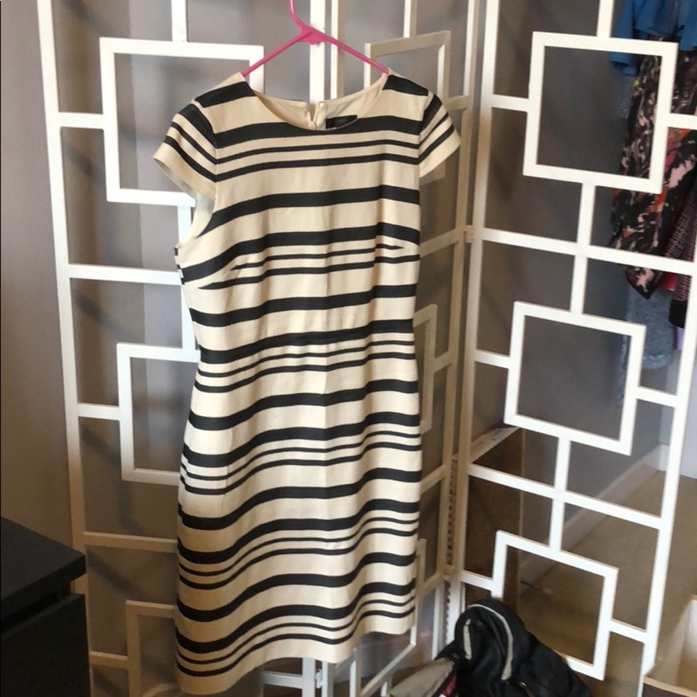 JCrew black and cream dress. Size 4p